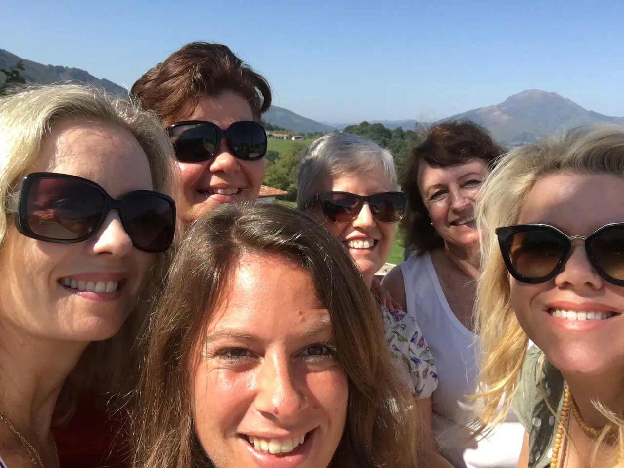 Explore la belle région Basque (& pop into Spain for lunch ...