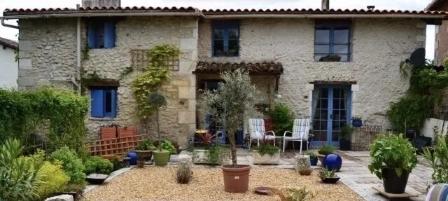 “So you bought a house in France online? Pas de problème!”
